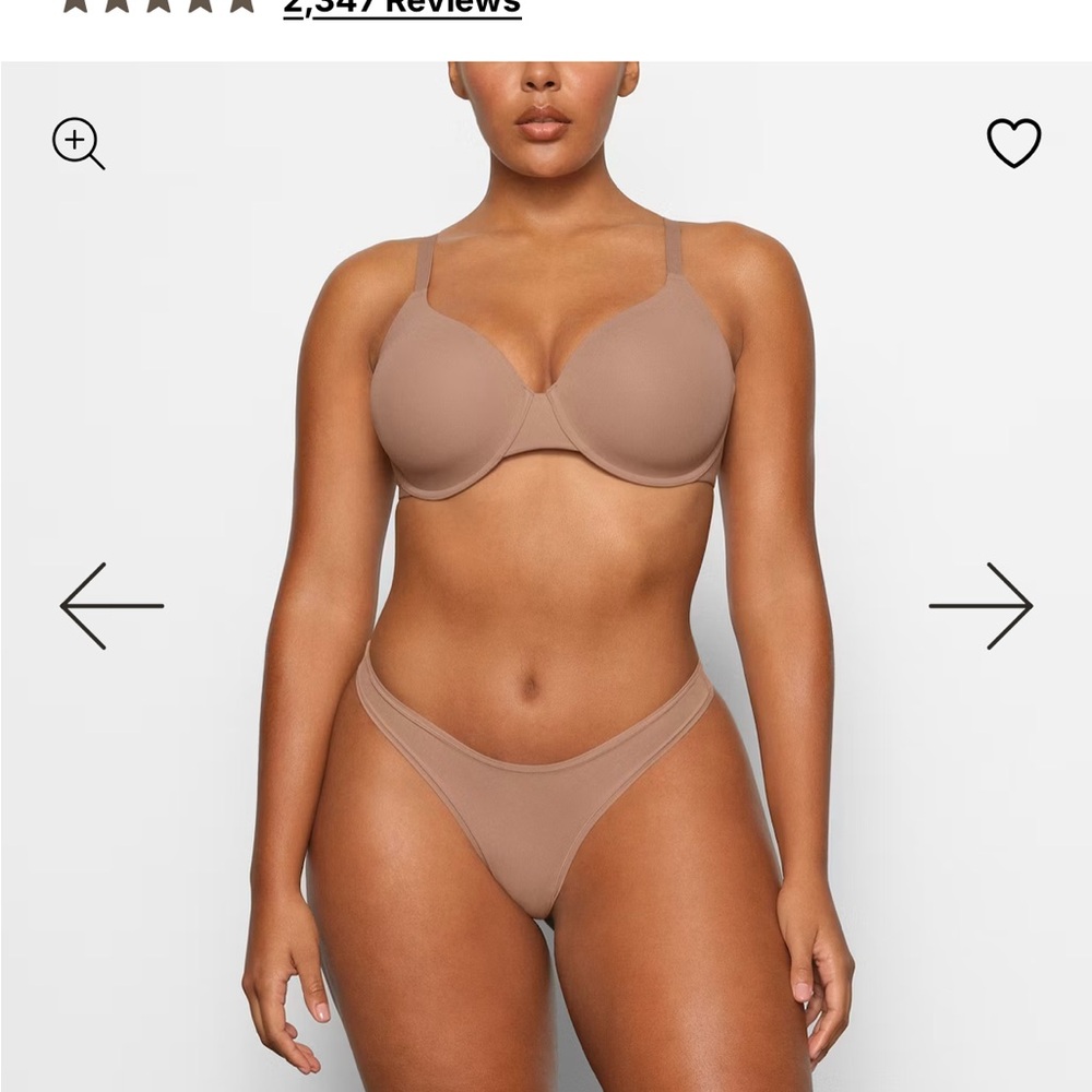 Skims T-shirt bra NWT 32H